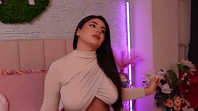 RachelSwaan online show from 09-21-25, 05:31