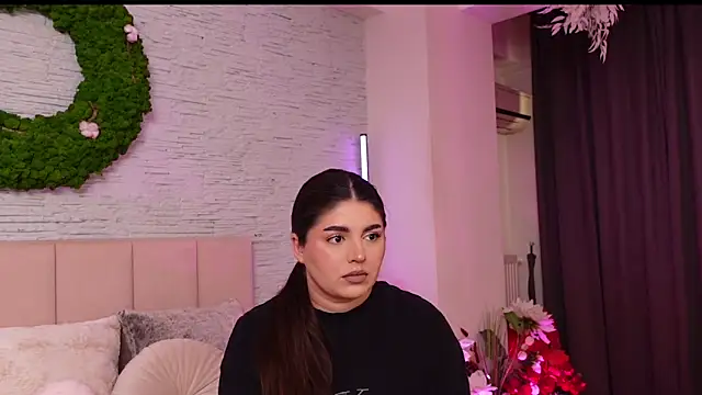 RachelSwaan online show from 10-30-25, 08:16