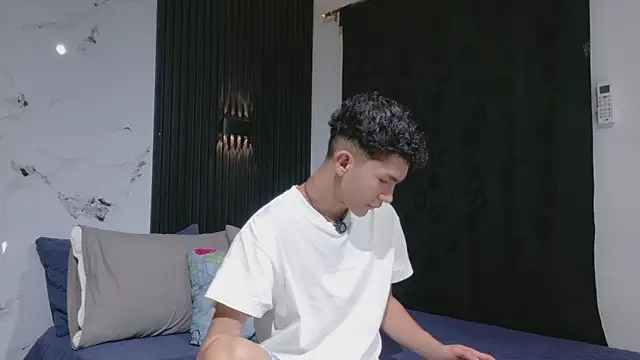 Noah tyler  online show from 05-24-26, 12:15