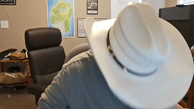 Snapshot of silverfish325 chatting on 02-06-26, 08:12 silverfish325 online show from 02-06-26, 08:12