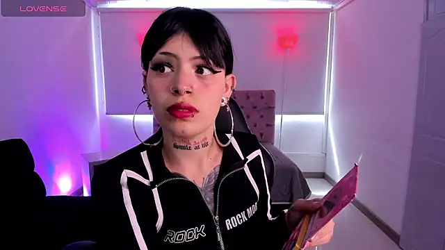 AuroraDiaz online show from 09-11-25, 07:36