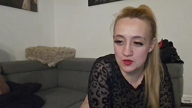 LoveXAddict online show from 04-12-26, 08:47