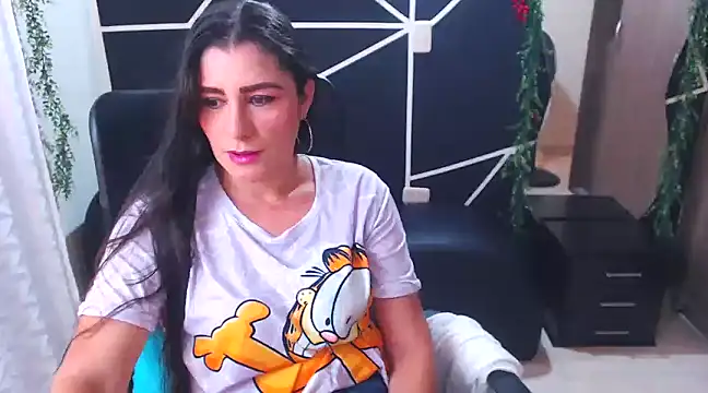 LUCY LI online show from 03-05-25, 06:12