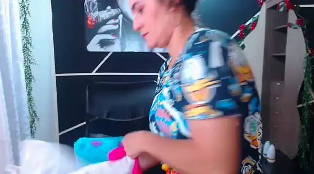 LUCY LI online show from 03-10-25, 09:40