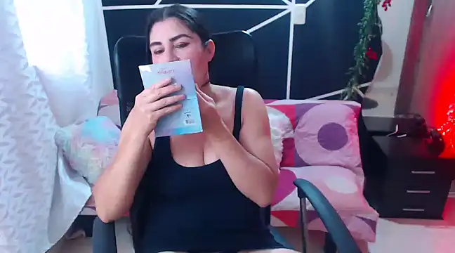 LUCY LI online show from 03-21-25, 06:07