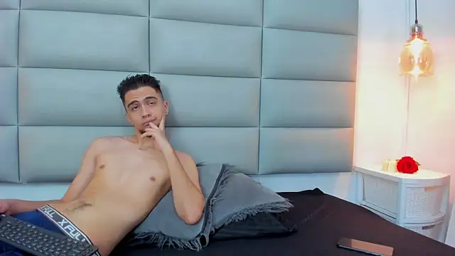 Snapshot of candy-vera chatting on 12-15-24, 07:42 candy-vera online show from 12-15-24, 07:42