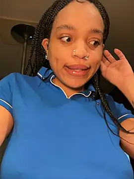 Snapshot of afavoredangel chatting on 03-28-26, 05:07 afavoredangel online show from 03-28-26, 05:07