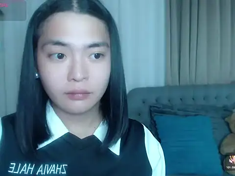 zhaviahale21 online show from 06-24-26, 11:09
