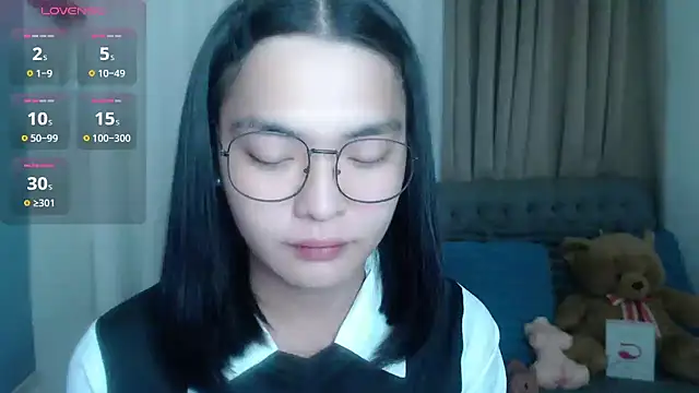 zhaviahale21 online show from 07-12-26, 09:33