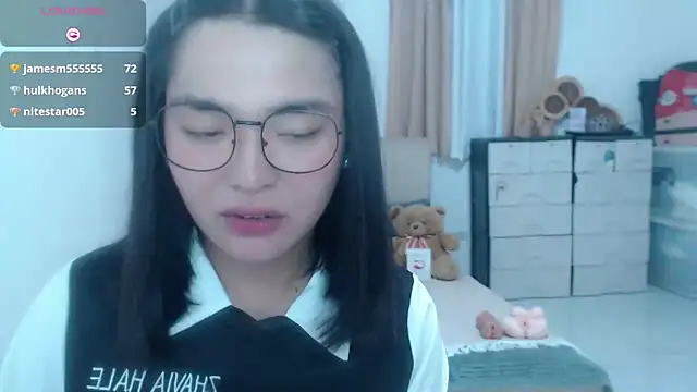 zhaviahale21 online show from 07-20-26, 06:43
