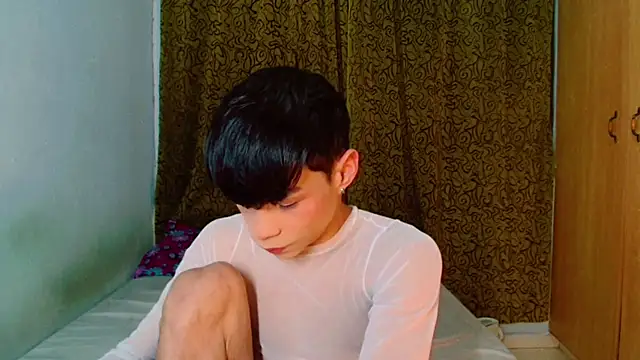 femboykeene online show from 11-20-25, 10:42