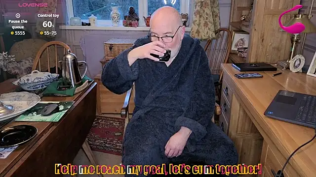 Snapshot of Adamdaddybear chatting on 01-10-26, 08:05 Adamdaddybear online show from 01-10-26, 08:05