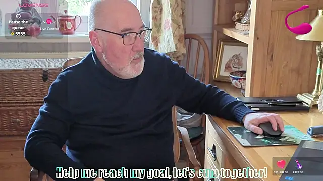 Snapshot of Adamdaddybear chatting on 02-25-26, 02:16 Adamdaddybear online show from 02-25-26, 02:16