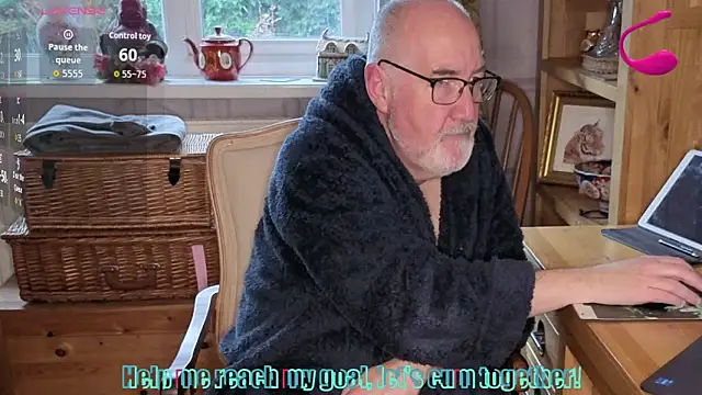 Snapshot of Adamdaddybear chatting on 02-27-26, 08:36 Adamdaddybear online show from 02-27-26, 08:36