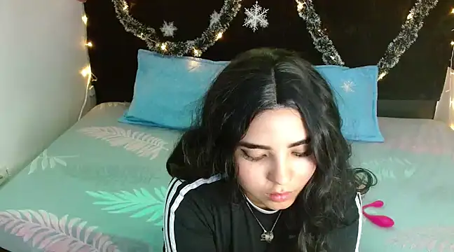 Miapeyton online show from 12-13-24, 03:32