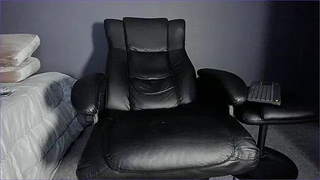 Snapshot of Brock_hurn1 chatting on 05-04-26, 02:07 Brock hurn1 online show from 05-04-26, 02:07