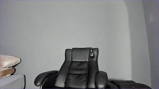Snapshot of Brock_hurn1 chatting on 05-06-26, 03:28 Brock hurn1 online show from 05-06-26, 03:28