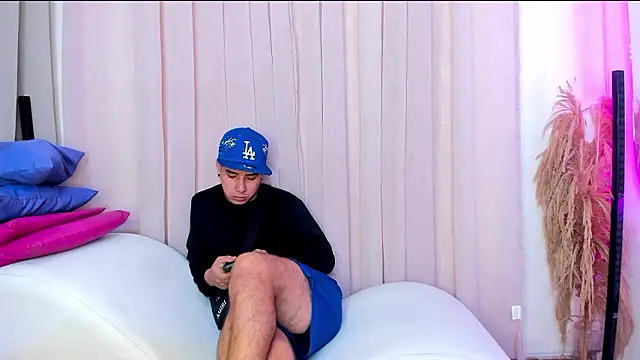 Yourslust  online show from 03-20-26, 01:16