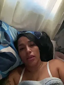 Snapshot of KatalinnaBrown chatting on 06-16-26, 11:35 KatalinnaBrown online show from 06-16-26, 11:35