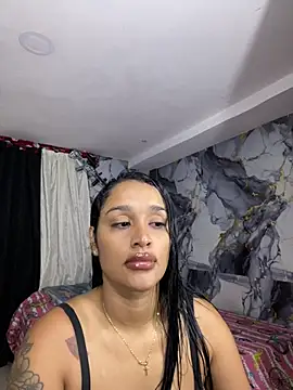 Snapshot of KatalinnaBrown chatting on 06-25-26, 12:10 KatalinnaBrown online show from 06-25-26, 12:10