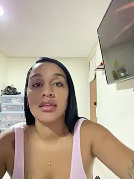 Snapshot of KatalinnaBrown chatting on 07-02-26, 12:54 KatalinnaBrown online show from 07-02-26, 12:54