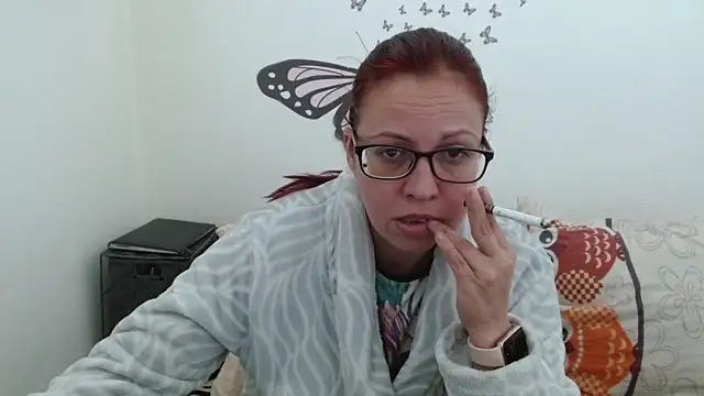 LadyHellene online show from 04-10-26, 10:09