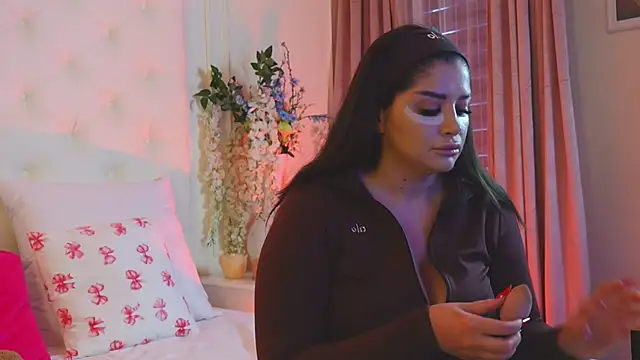 Amberseyes online show from 03-25-26, 05:24