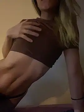 Carolinen online show from 04-06-26, 04:57