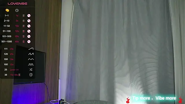 Snapshot of HarpyWitch chatting on 03-18-25, 11:09 HarpyWitch online show from 03-18-25, 11:09