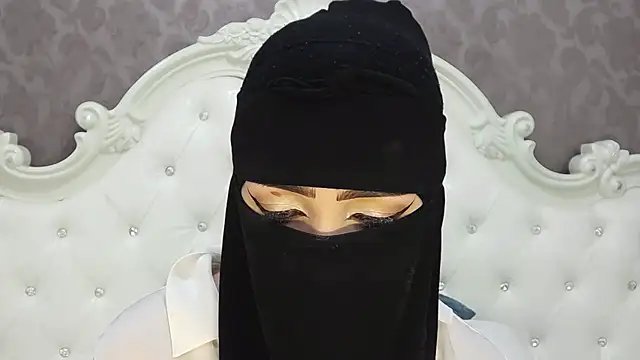 Snapshot of Hajar_Kar chatting on 06-16-26, 06:27 Hajar Kar online show from 06-16-26, 06:27