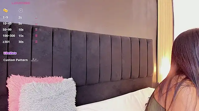 sweetsofia18 online show from 04-02-26, 11:13