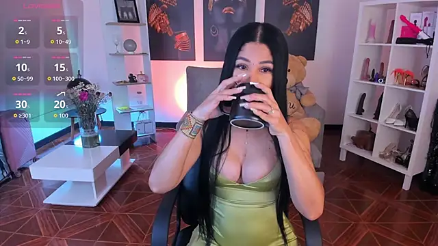 Snapshot of saralife chatting on 02-15-26, 11:30 saralife online show from 02-15-26, 11:30