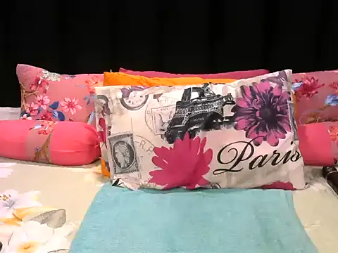 Pearl 00 online show from 06-03-26, 05:07