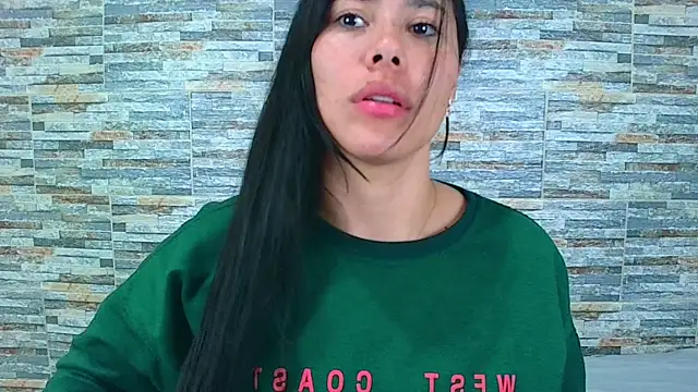 Snapshot of _joy_yva chatting on 03-04-25, 07:22 joy yva online show from 03-04-25, 07:22