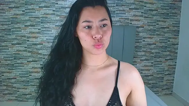 Snapshot of _joy_yva chatting on 09-17-25, 03:14 joy yva online show from 09-17-25, 03:14