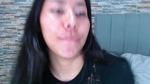 Snapshot of _joy_yva chatting on 10-03-25, 02:14 joy yva online show from 10-03-25, 02:14