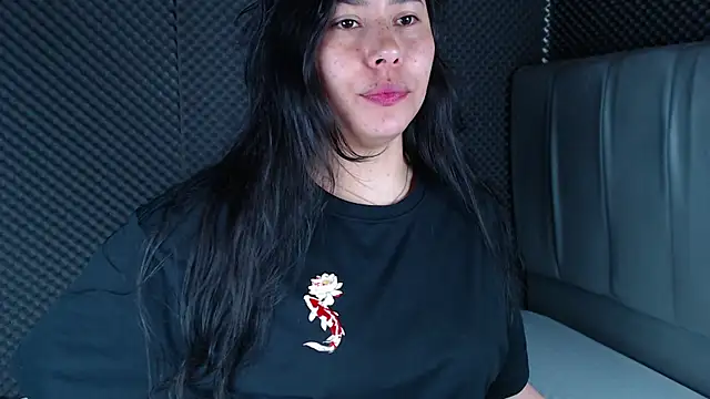 Snapshot of _joy_yva chatting on 01-10-26, 01:07 joy yva online show from 01-10-26, 01:07