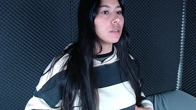 Snapshot of _joy_yva chatting on 01-14-26, 11:42 joy yva online show from 01-14-26, 11:42