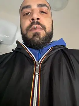 Dikkiduohottt online show from 03-12-26, 09:37