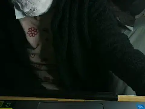 VeneRed online show from 04-01-26, 05:43