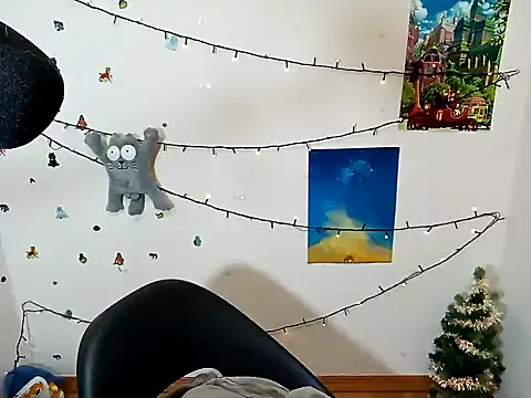 DivaMarisa online show from 12-30-24, 04:40