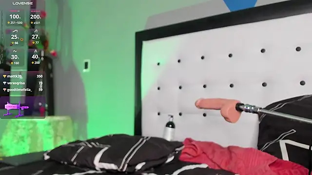 valeria hurtado online show from 12-11-24, 08:04