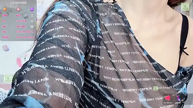 Snapshot of Carly_1 chatting on 03-03-26, 03:45 Carly 1 online show from 03-03-26, 03:45