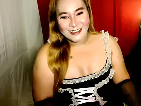 Snapshot of UrAmazingCassy chatting on 10-04-25, 03:32 UrAmazingCassy online show from 10-04-25, 03:32