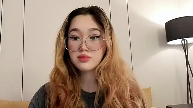 Jennatyan online show from 03-18-26, 09:34