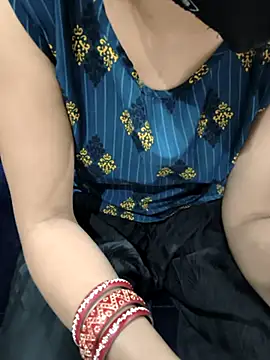 kaveerpooja947 online show from 04-16-26, 04:52