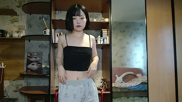 Snapshot of lalallalalaa- chatting on 07-10-26, 01:14 lalallalalaa- online show from 07-10-26, 01:14
