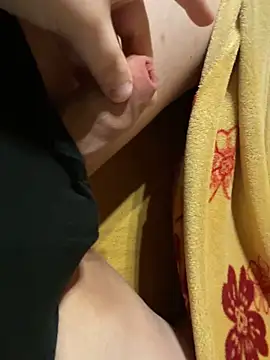 Snapshot of Max_2515 chatting on 12-22-24, 04:06 Max 2515 online show from 12-22-24, 04:06