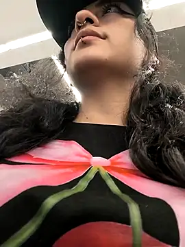 Lila Desiree online show from 04-16-26, 09:39