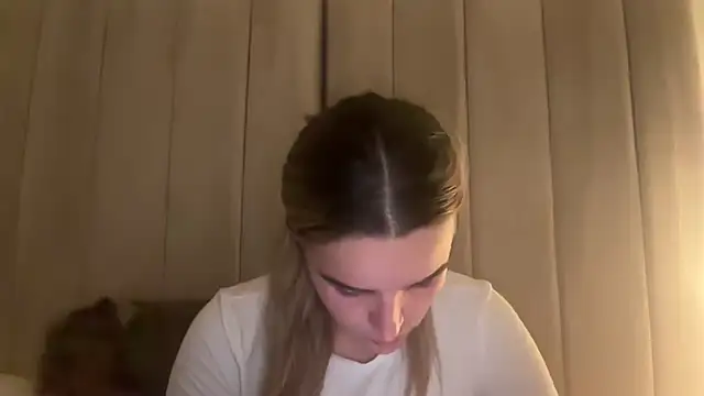 Snapshot of maisiesmithx chatting on 06-23-26, 09:57 maisiesmithx online show from 06-23-26, 09:57